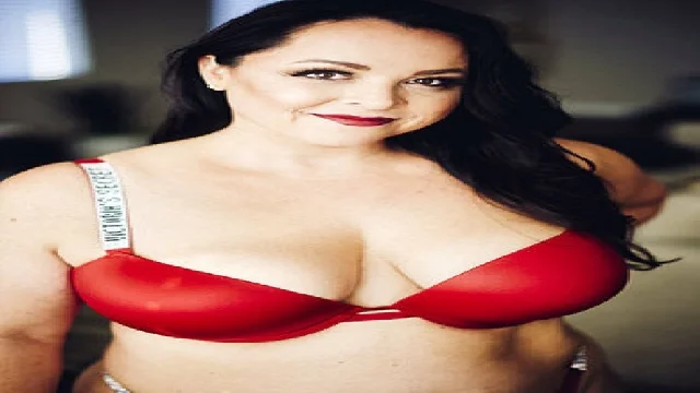 Amanda Thickk