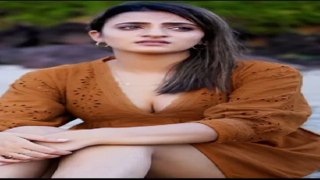 Ayesha Kapoor