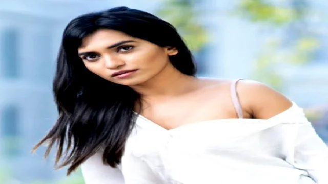 Divya Dicholkar